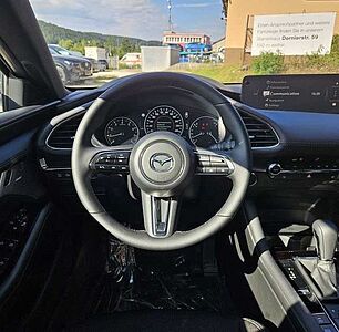 Mazda 3 2.0 e-SKYACTIV X 186 AT Exclusive-line