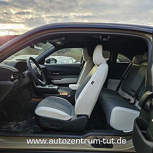 Mazda MX-30 e-SKYACTIV R-EV Plug-In-Hybrid ADVANTAGE M