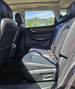 DFSK Fengo n 600 1.5-T GDI 6AT 7 SitzerAll-Inclusive