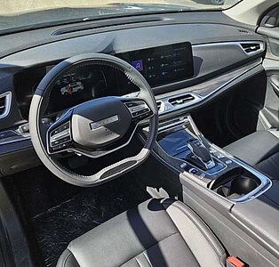 DFSK Fengo n 600 1.5-T GDI 6AT 7 SitzerAll-Inclusive