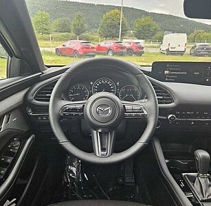 Mazda 3 2.5 e-SKYACTIV G140 6AT Exclusive-line