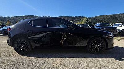 Mazda 3 2.5 e-SKYACTIV G140 6AT Homura