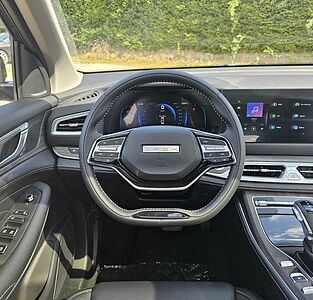 DFSK Fengo n 600 1.5-T GDI 6AT 7 SitzerAll-Inclusive