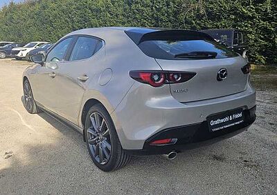 Mazda 3 2.5 e-SKYACTIV G140 AT Centre-Line