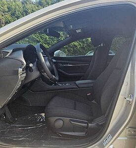 Mazda 3 2.5 e-SKYACTIV G140 AT Centre-Line