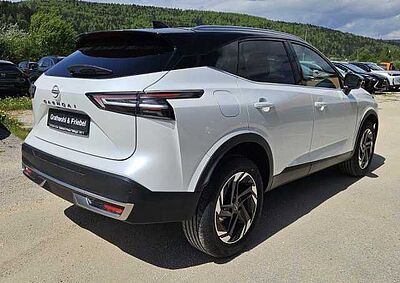 Nissan Qashqai 1.3 DIG-T Xtronic N-Connecta Winter Komf