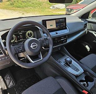 Nissan Qashqai 1.3 DIG-T Xtronic N-Connecta Winter Komf