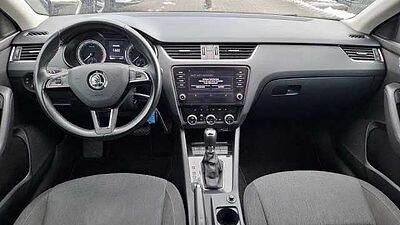 SKODA Octavia Combi 2.0 TSI DSG Style + AHK
