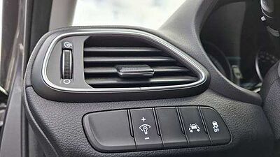 Hyundai i30 Fastback 1.4 Turbo Style, LED+NAVI-Paket