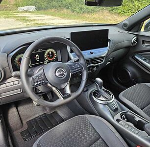 Nissan Juke MY24 1.6 HYBRID N-CONNECTA+Winter+BFS