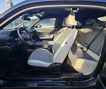 Mazda MX-30 35,5 kWh e-SKYACTIV*First Edition*3,24%*Al