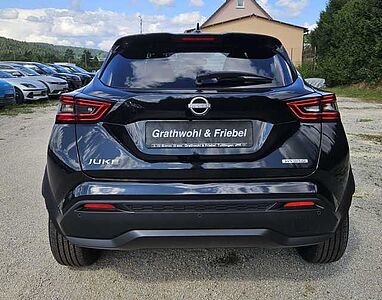 Nissan Juke 1.6 4MT HYBRID N-CONNECTA+Winter+BFS