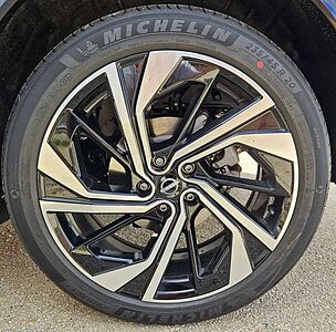 Nissan Qashqai 1.3 DIG-T Xtronic Tekna+