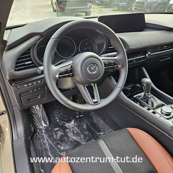 Mazda 3 2.0 e-SKYACTIV G 150 6AT Sondermodell Nagisa