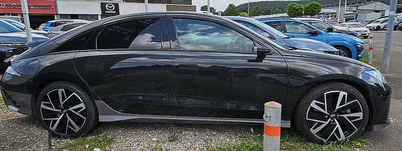 Hyundai IONIQ 6 77,4kWh 4WD UNIQ digi. ASP+GlasSD*2,99%