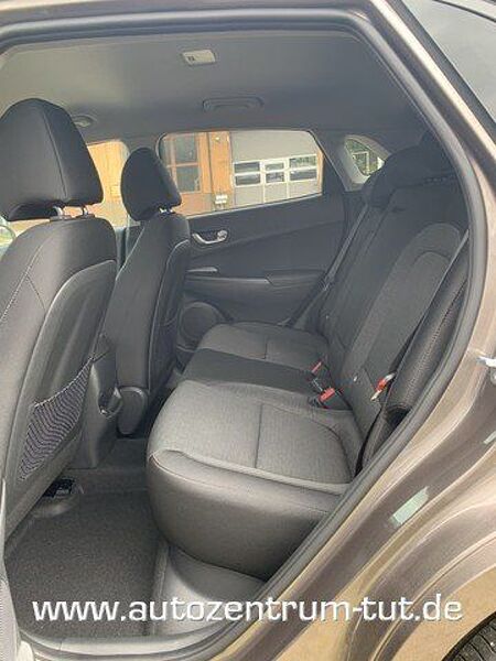 Hyundai Kona 39 kWh Trend+NAVI-Paket*2,99%
