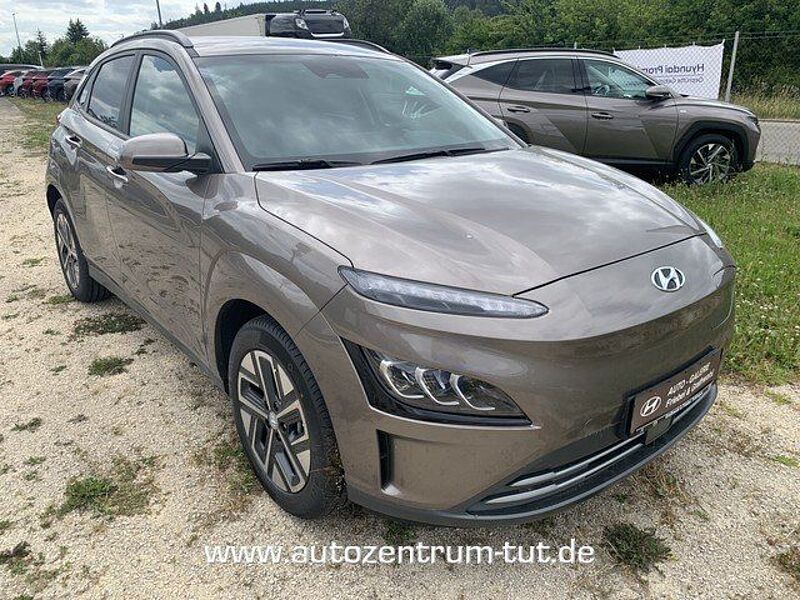 Hyundai Kona 39 kWh Trend+NAVI-Paket*2,99%