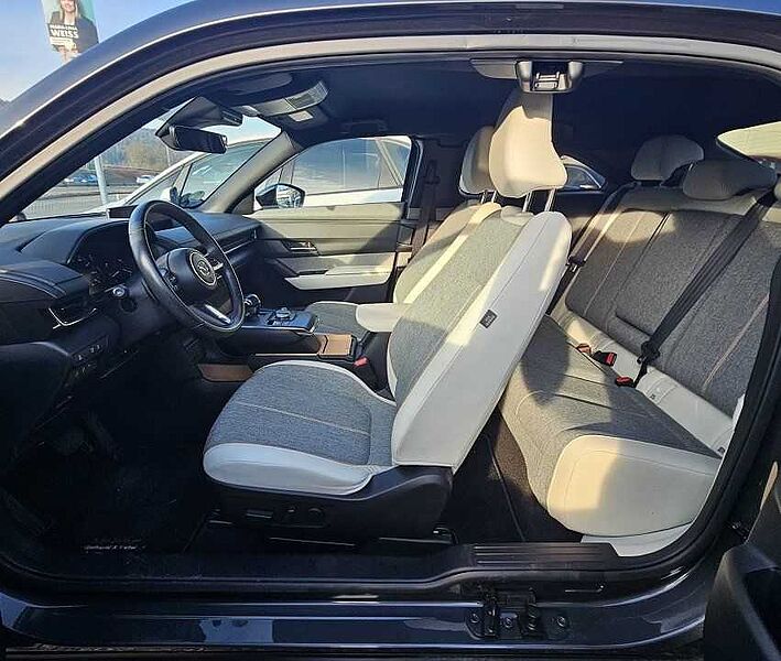 Mazda MX-30 35,5 kWh e-SKYACTIV First Edition*3,24%*Al