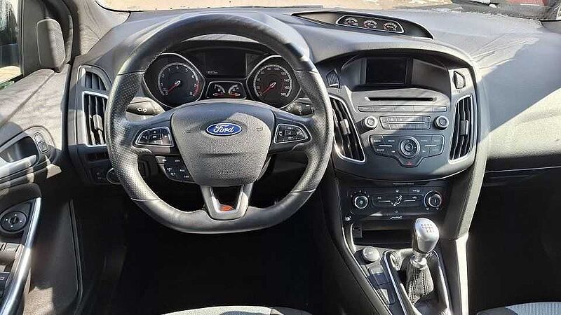 Ford Focus ST 2.0 EcoBoost ST