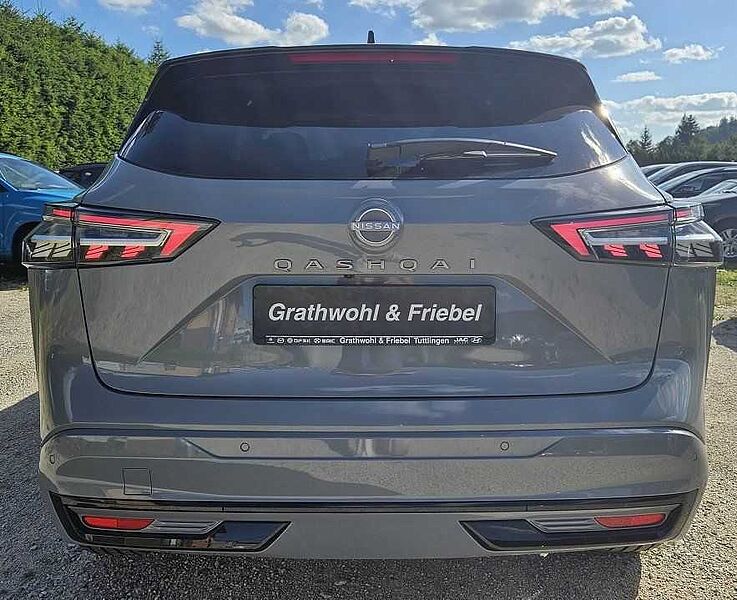 Nissan Qashqai MY24 DIG-T N-Design+Panoramaglasdach+BOS