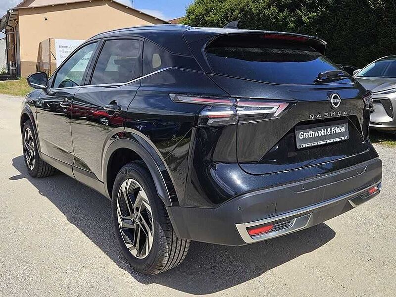 Nissan Qashqai 1.3 DIG-T Xtronic Xtronic N-Connecta Win