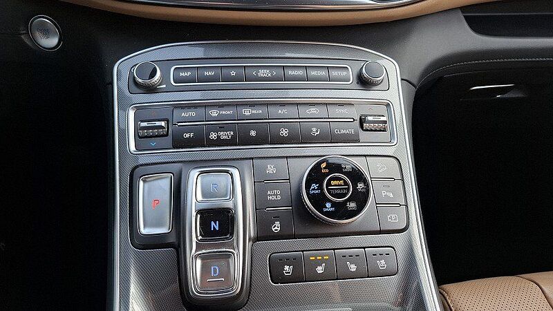 Hyundai Santa Fe Plug-in-Hybrid 4WD PRIME+Assist II*AHK