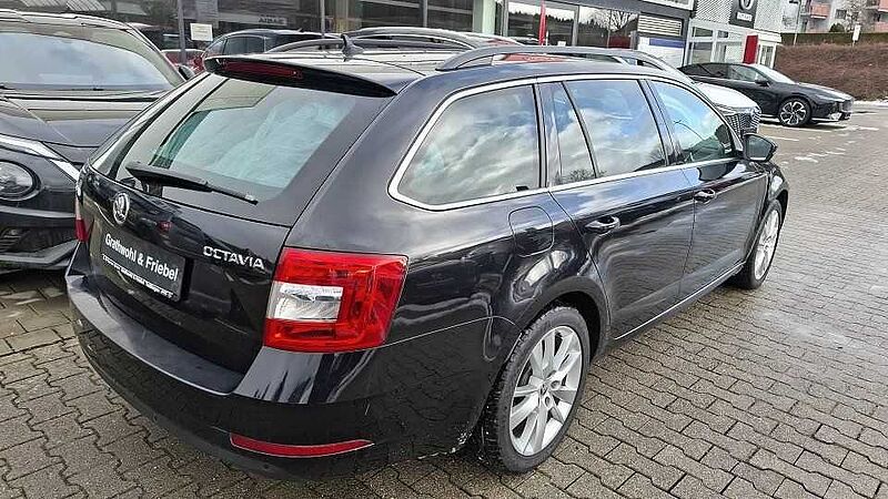 SKODA Octavia Combi 2.0 TSI DSG Style + AHK