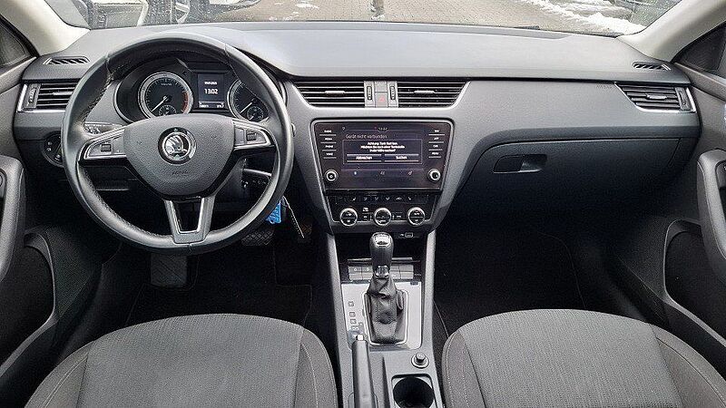 SKODA Octavia Combi 2.0 TSI DSG Style + AHK