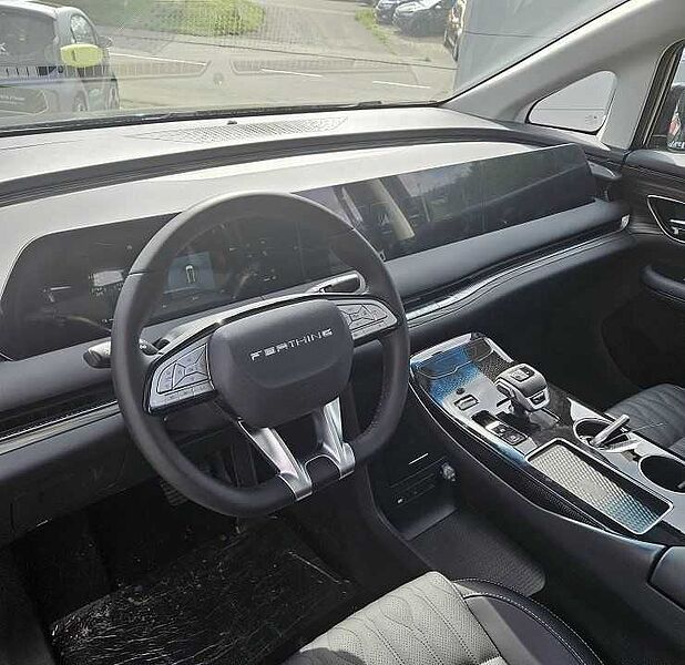 DFSK Forthing 9 HEV 1.5-T DHT 7-Sitzer