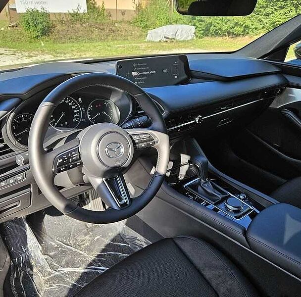 Mazda 3 2.0 e-SKYACTIV X 186 AT Exclusive-line