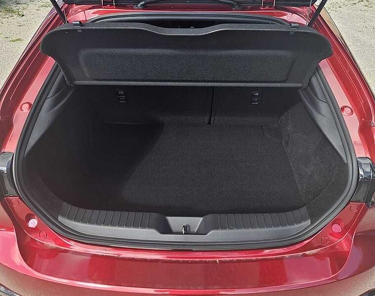 Mazda 3 2.5 e-SKYACTIV G 140 6AT Homura