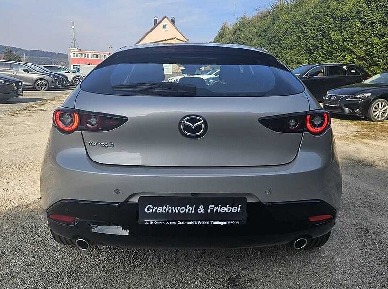 Mazda 3 2.5 e-SKYACTIV G140 AT Centre-Line