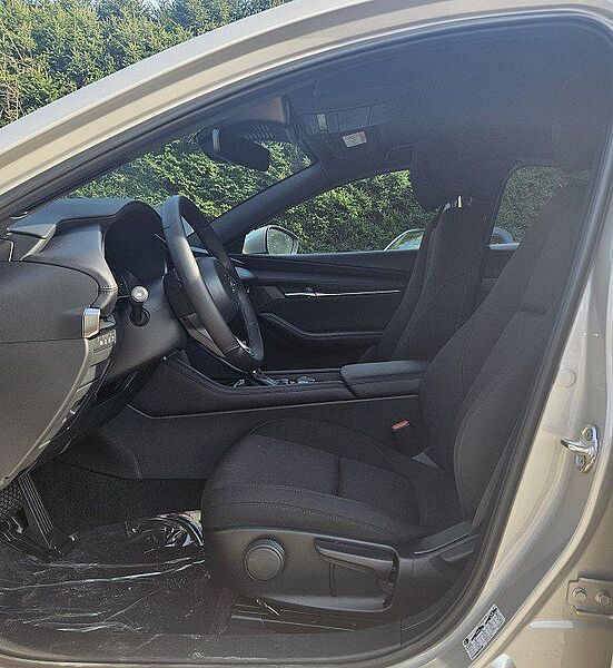 Mazda 3 2.5 e-SKYACTIV G140 AT Centre-Line