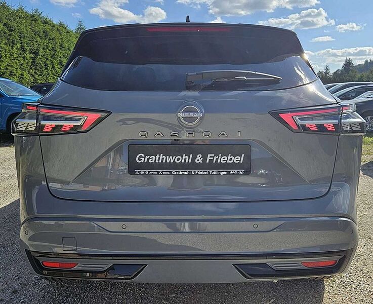 Nissan Qashqai DIG-T MHEV N-Design+Panoramaglasdach+BOSE