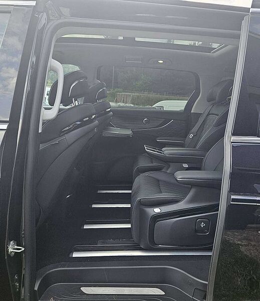 Sonstige 9 HYBRID 1.5-T DHT 7-Sitzer