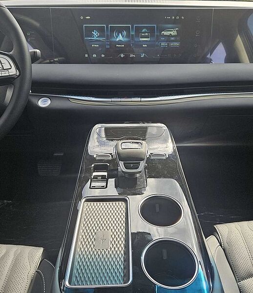 Sonstige 9 HYBRID 1.5-T DHT 7-Sitzer