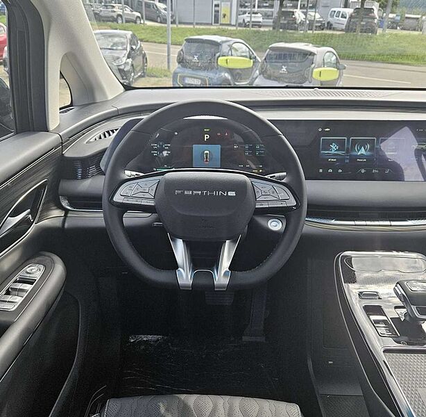 Sonstige 9 HYBRID 1.5-T DHT 7-Sitzer