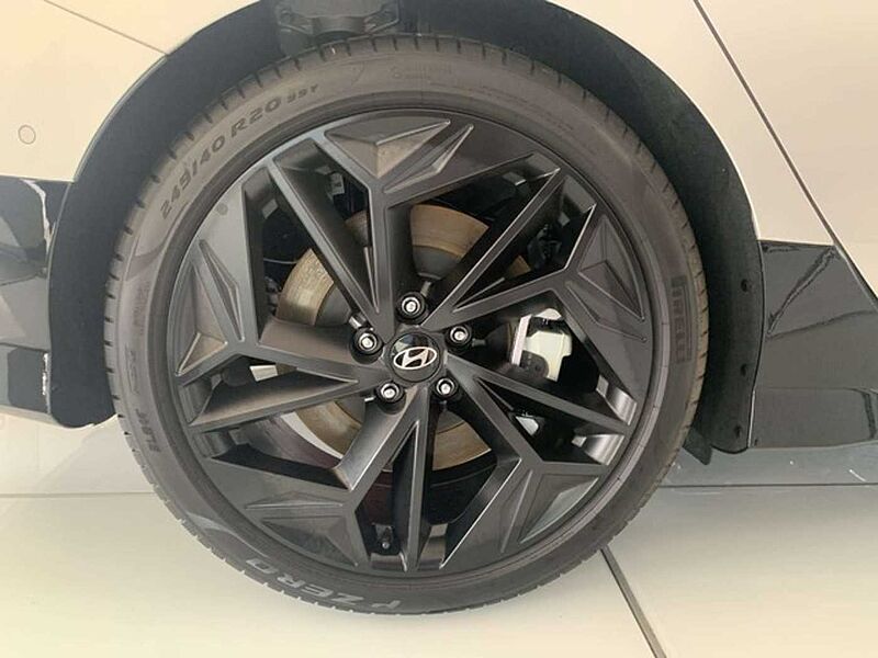 Hyundai IONIQ 6 77,4 kWh Allrad 4WD First Edition*3,24%